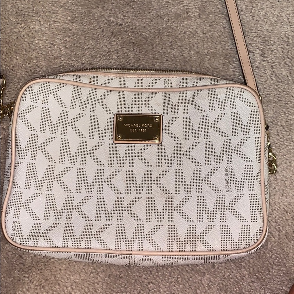 Michael Kors purse